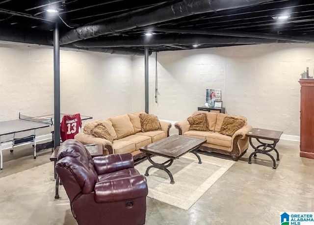 907 SPRUCE ROAD, Oneonta, AL 35121