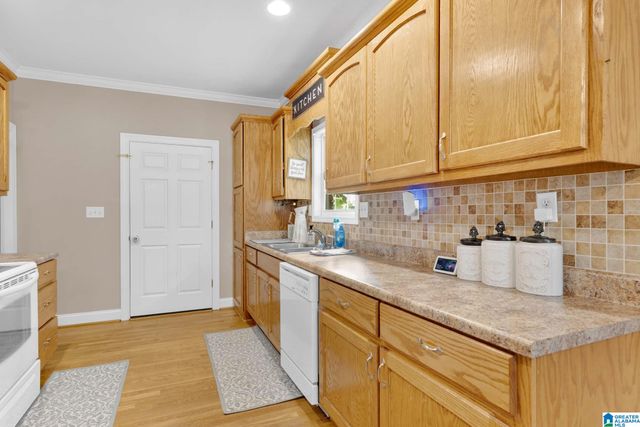907 SPRUCE ROAD, Oneonta, AL 35121