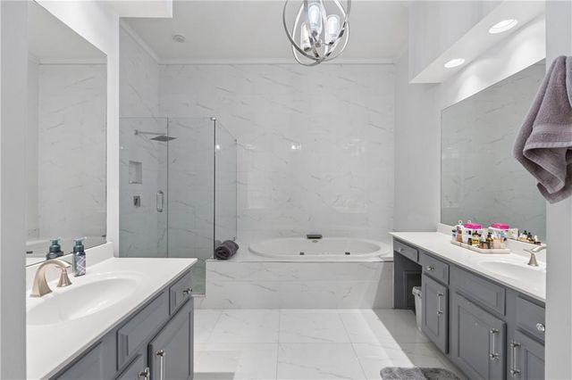 2305 English Ivy Court SE 23, Atlanta, GA 30339