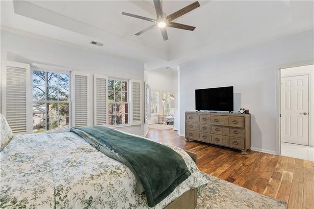 2305 English Ivy Court SE 23, Atlanta, GA 30339