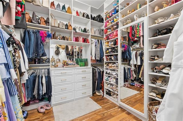 2305 English Ivy Court SE 23, Atlanta, GA 30339