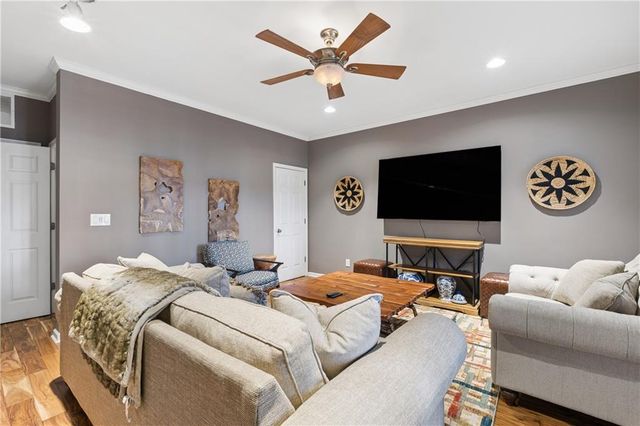 2305 English Ivy Court SE 23, Atlanta, GA 30339