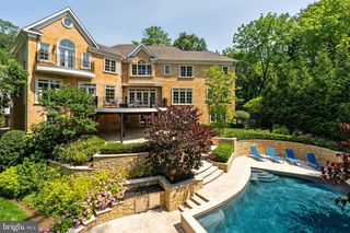 3801 52ND STREET, Washington, DC 20016