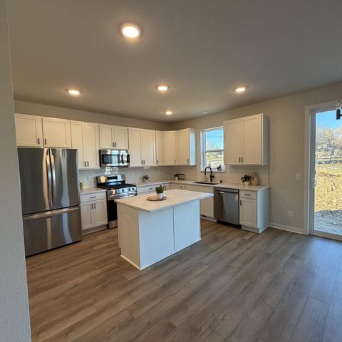 N101W17188 Tanglewood DRIVE, Germantown, WI 53022