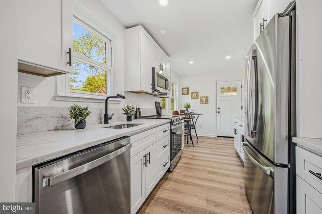 203 WELLINGTON RD, Wilmington, DE 19803