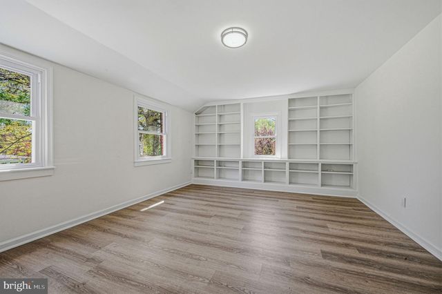 203 WELLINGTON RD, Wilmington, DE 19803