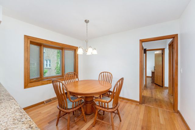 19 W Adams Street, Villa Park, IL 60181