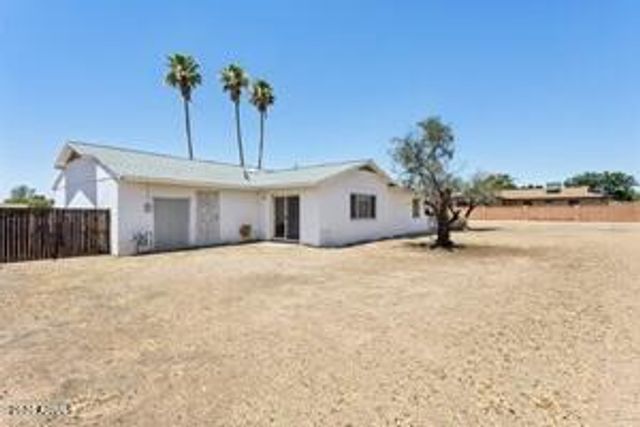 1902 W KERRY Lane, Phoenix, AZ 85027