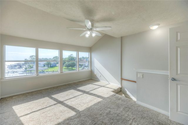 445 Carolcrest Lane 422, Livingston, TX 77351
