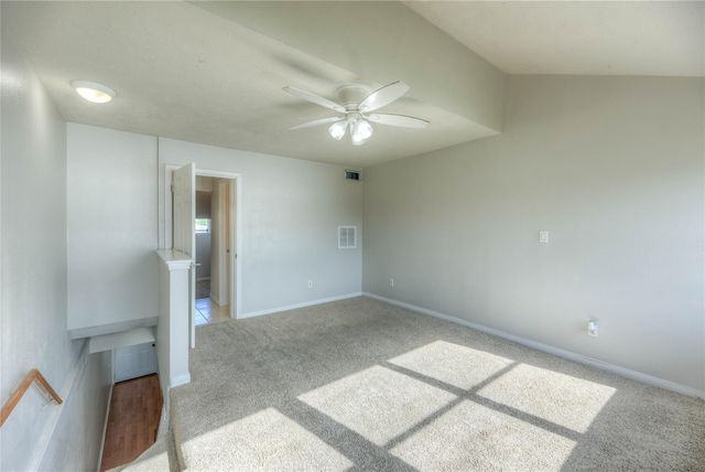 445 Carolcrest Lane 422, Livingston, TX 77351