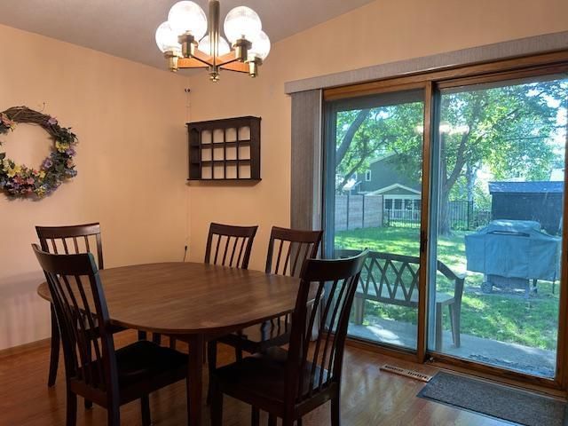 3212 33rd Avenue NE, Saint Anthony, MN 55418