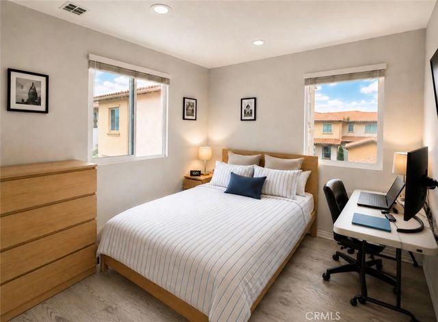 120 S Pacific Ave 34, Santa Ana, CA 92703