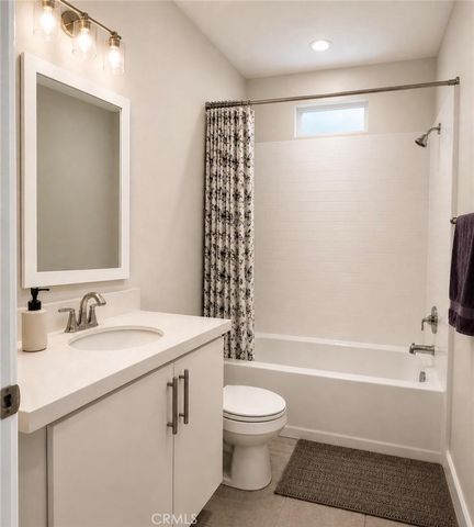 120 S Pacific Ave 34, Santa Ana, CA 92703