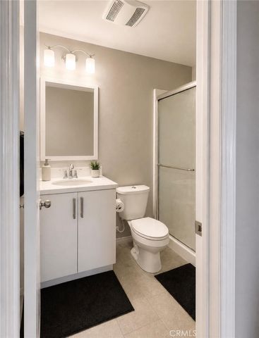 120 S Pacific Ave 34, Santa Ana, CA 92703