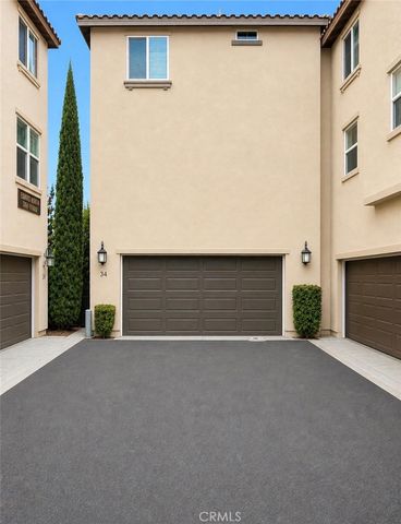 120 S Pacific Ave 34, Santa Ana, CA 92703