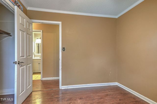 320 Harr Drive, Bluff City, TN 37618