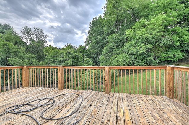 320 Harr Drive, Bluff City, TN 37618