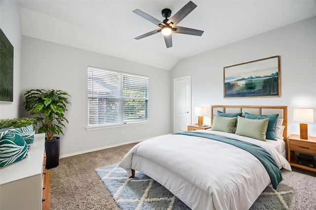 1906 Blue Water Bay Drive, Katy, TX 77494