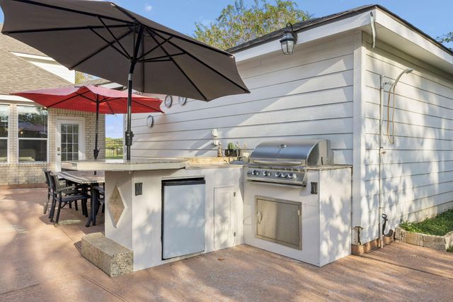 1906 Blue Water Bay Drive, Katy, TX 77494