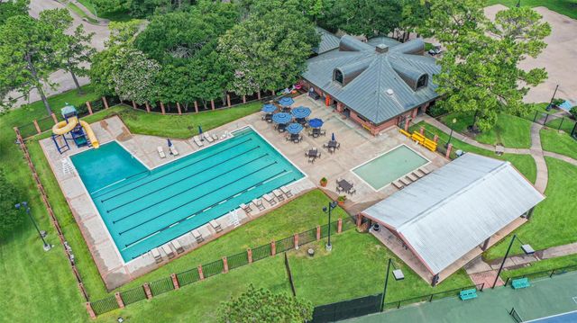 1906 Blue Water Bay Drive, Katy, TX 77494