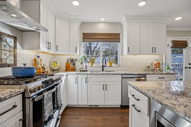 9101 S ENCHANTED OAK LN, Sandy, UT 84094