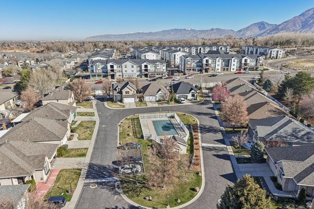 9101 S ENCHANTED OAK LN, Sandy, UT 84094