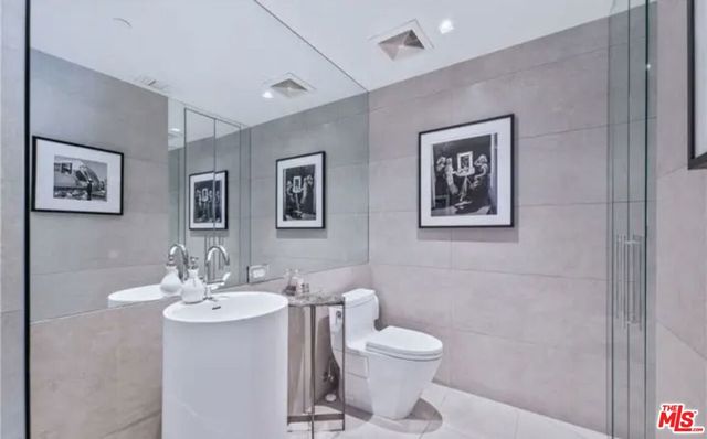 6250 Hollywood Boulevard 12D, Los Angeles, CA 90028