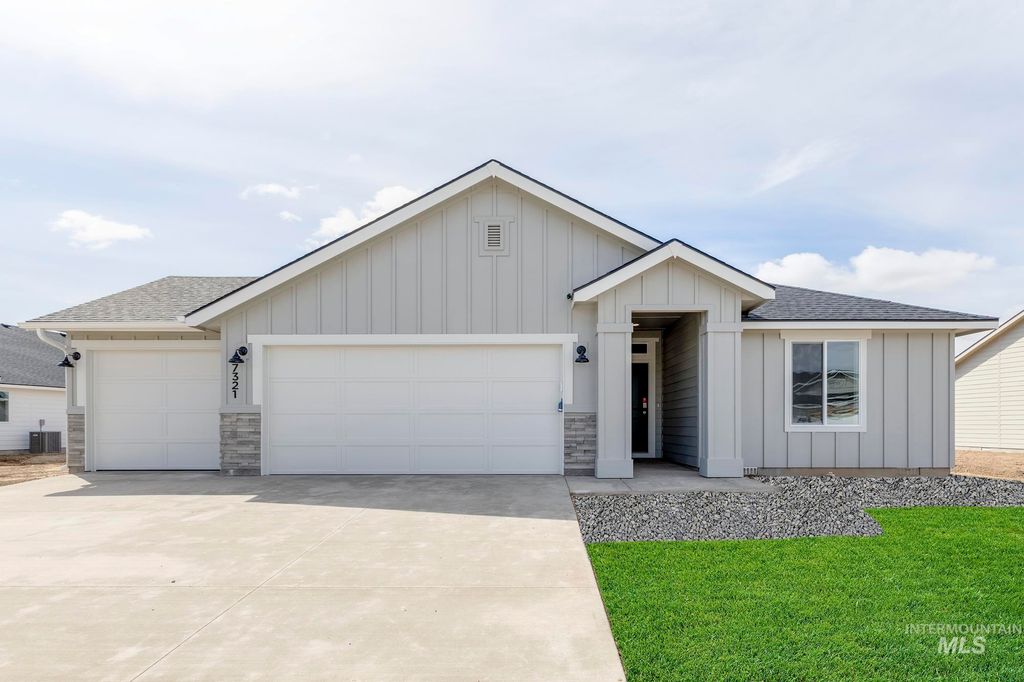 7321 E Shields Dr, Nampa, ID 83687