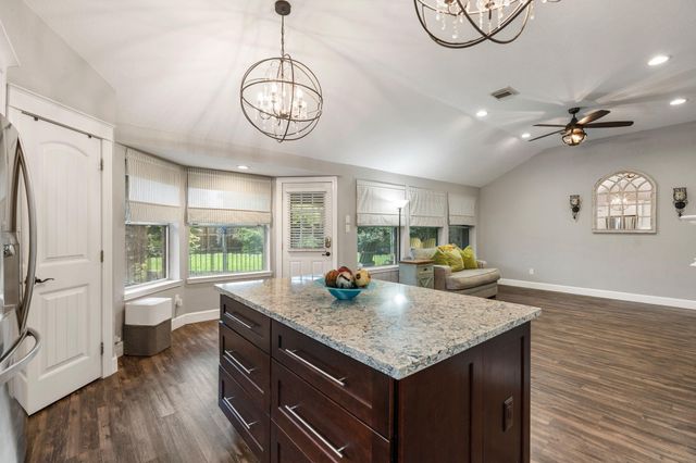 4839 Aspen Drive, Pasadena, TX 77505