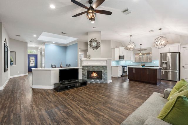 4839 Aspen Drive, Pasadena, TX 77505