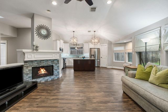4839 Aspen Drive, Pasadena, TX 77505
