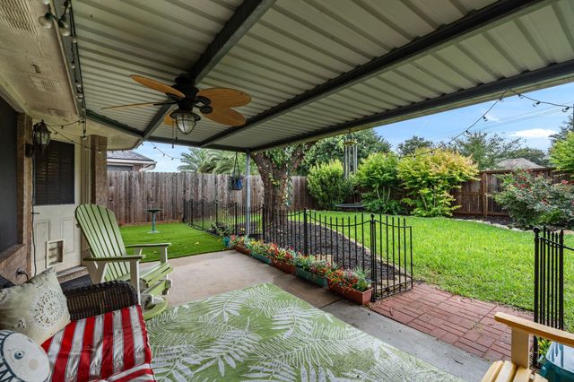 4839 Aspen Drive, Pasadena, TX 77505