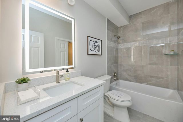 6323 EVERGLADES DR, Alexandria, VA 22312