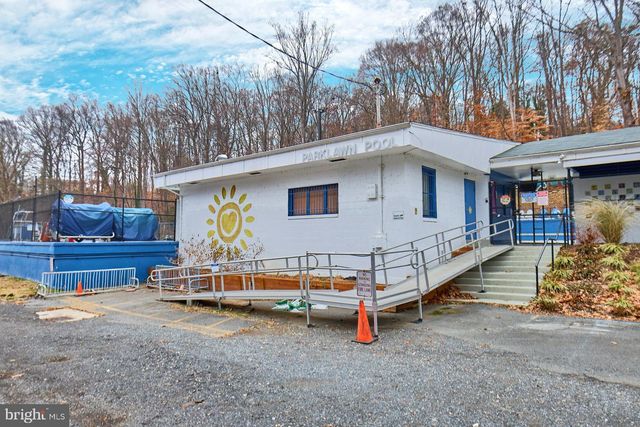 6323 EVERGLADES DR, Alexandria, VA 22312