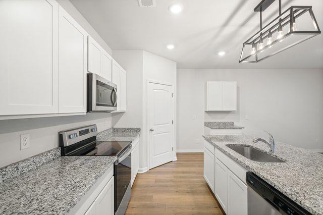 210 Addison Ave, Chapel Hill, TN 37034