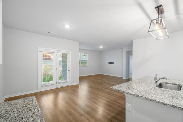 210 Addison Ave, Chapel Hill, TN 37034