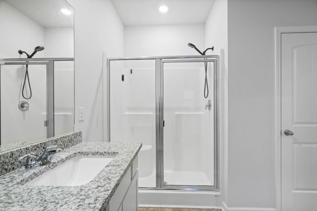 210 Addison Ave, Chapel Hill, TN 37034