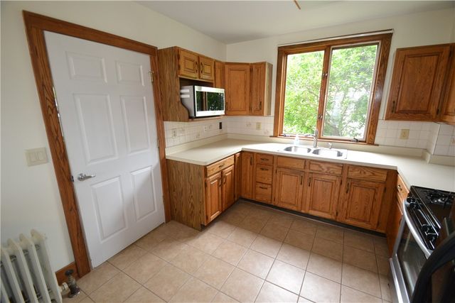 1723 Division Street, Palmyra, NY 14522