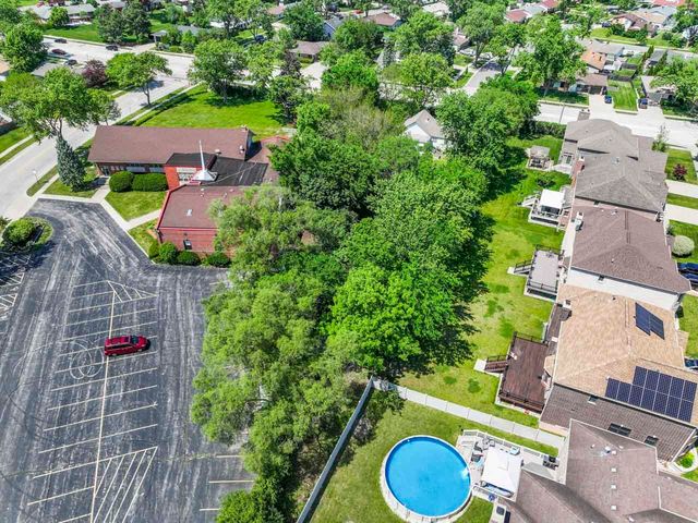 309 Landmeier Road, Elk Grove Village, IL 60007