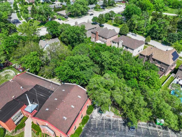 309 Landmeier Road, Elk Grove Village, IL 60007