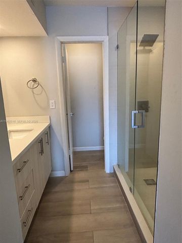 6417 Windmill Gate Rd 0, Miami Lakes, FL 33014