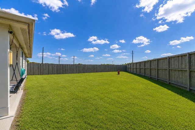 7906 Tamarind Lane, Baytown, TX 77521