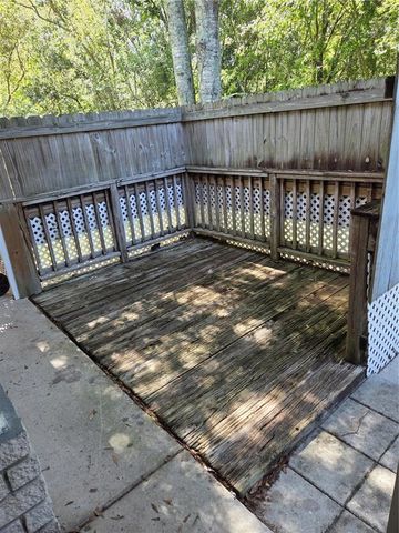 9129 WOOD TERRACE DRIVE, Tampa, FL 33637