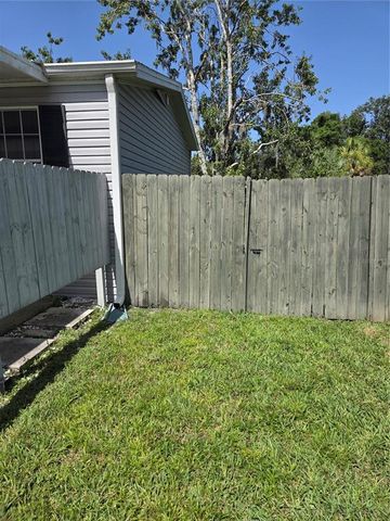 9129 WOOD TERRACE DRIVE, Tampa, FL 33637