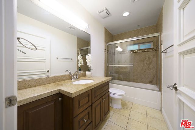 440 S Occidental Boulevard 204, Los Angeles, CA 90057