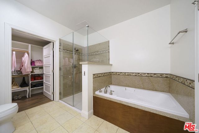 440 S Occidental Boulevard 204, Los Angeles, CA 90057