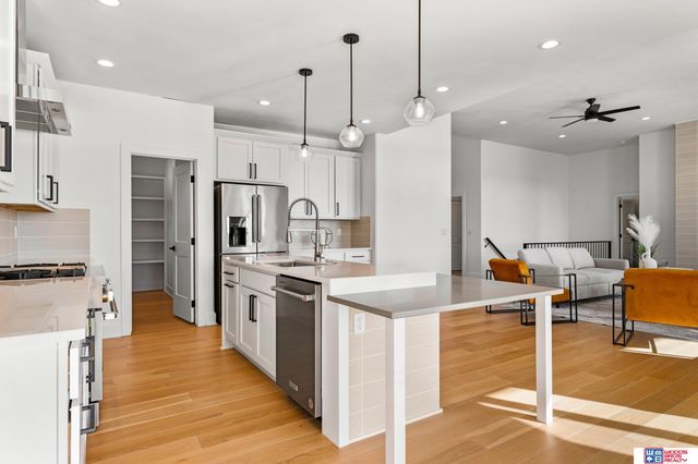 10231 Starlight Bay, Lincoln, NE 68527