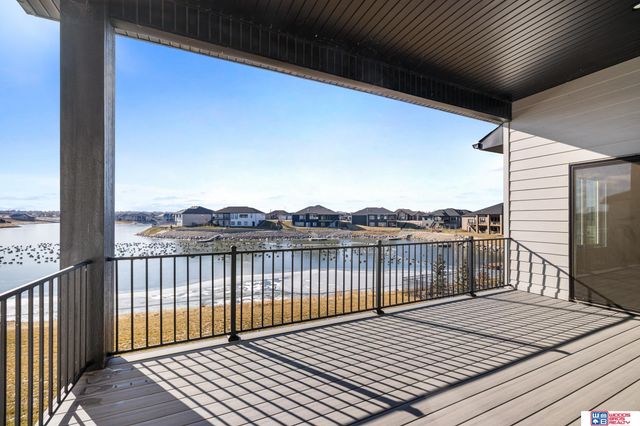 10231 Starlight Bay, Lincoln, NE 68527