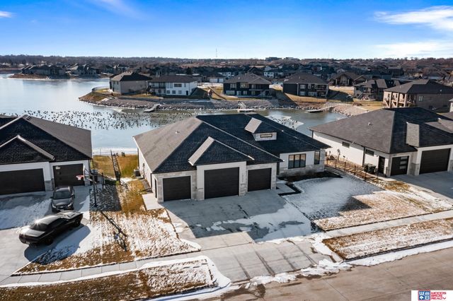 10231 Starlight Bay, Lincoln, NE 68527
