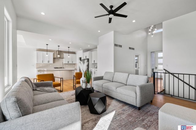 10231 Starlight Bay, Lincoln, NE 68527